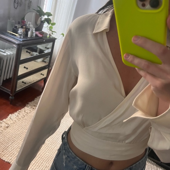 & Other Stories Cream Wrap Blouse - Picture 4 of 7